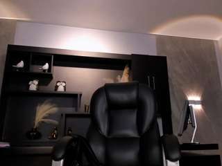 meganwest — вебкам-модель онлайн на camsoda