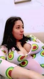 Kittyfeet1 — вебкам-модель онлайн на cam4