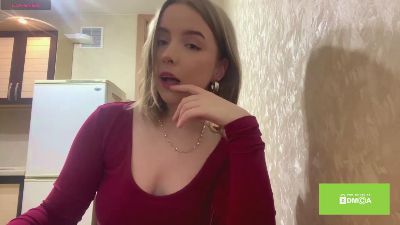 LaviniaAlpert — вебкам-модель онлайн на cam4