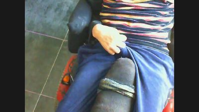 maxou140 — Cam4 stream photo (Apr 2026)