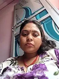 Aanushaka — вебкам-модель онлайн на stripchat
