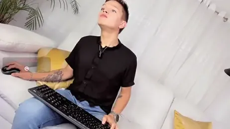 Tim_wolf — вебкам-модель онлайн на stripchat