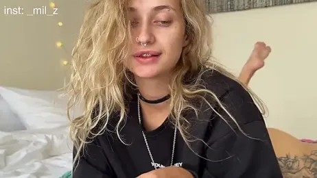 _Kiss_me_hard_ — Stripchat stream photo (Mar 2026)