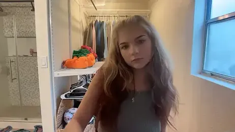 kykybaby4444 — вебкам-модель онлайн на stripchat