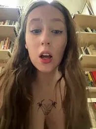 FroggyAnna — вебкам-модель онлайн на stripchat