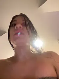 emi_star — Stripchat stream photo (Nov 2025)
