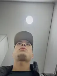 Eros_lee — вебкам-модель онлайн на stripchat