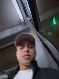 Eros_lee — вебкам-модель онлайн на stripchat