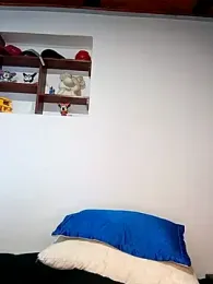 hotwife26 — Stripchat stream photo (Feb 2026)