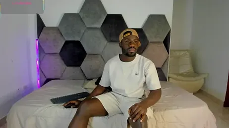 Latrellx7 — Stripchat stream photo (Apr 2026)