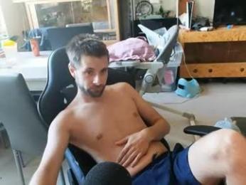 julia_official — вебкам-модель онлайн на chaturbate