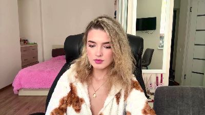 AbbyEflin — вебкам-модель онлайн на cam4