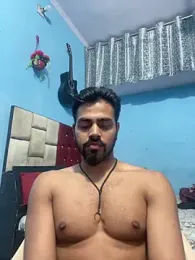 fireboyyyyy — вебкам-модель онлайн на stripchat