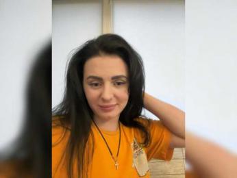 Mishkaa7771 — вебкам-модель онлайн на bongacams