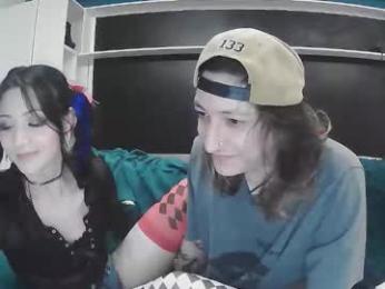 sapphirevelvet — Chaturbate stream photo (Apr 2026)