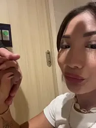 lean_lie8 — вебкам-модель онлайн на stripchat