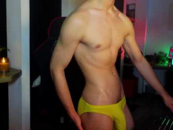 thoroughbredxx — Chaturbate stream photo (Mar 2026)