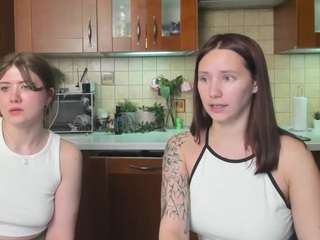 hot-caramells — Camsoda stream photo (May 2026)