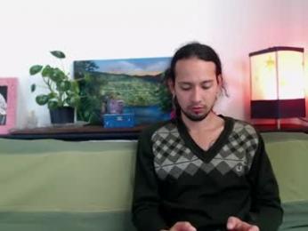 astryd69 — вебкам-модель онлайн на chaturbate