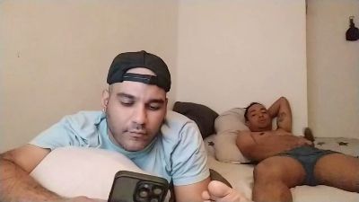 Follonx2 — вебкам-модель онлайн на cam4