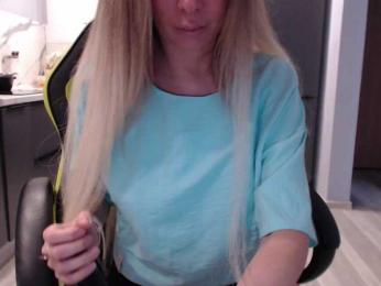 blondalina — Bongacams stream photo (Mar 2026)