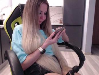 blondalina — Bongacams stream photo (Mar 2026)