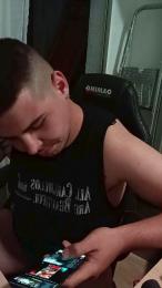 Youngkinkibear — Cam4 stream photo (May 2026)