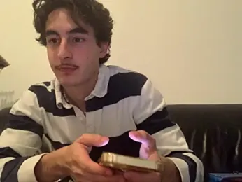 Arthurcamfor — вебкам-модель онлайн на stripchat