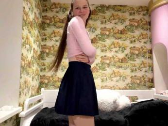 KiaraBasbas — вебкам-модель онлайн на bongacams