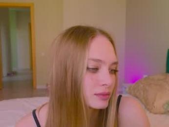 peachcreamcouple — Chaturbate stream photo (May 2026)