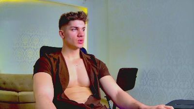 MaxKaidenn — Cam4 stream photo (Mar 2026)