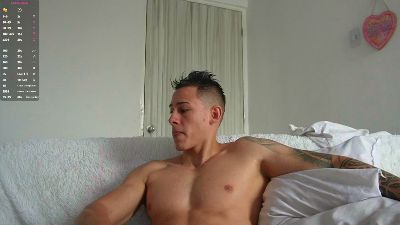 Latino_Milk_99 — Cam4 stream photo (Mar 2026)