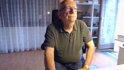 taxidancer1 — Cam4 stream photo (Sep 2026)