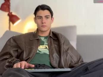 hey_cesard — Chaturbate stream photo (Jun 2026)