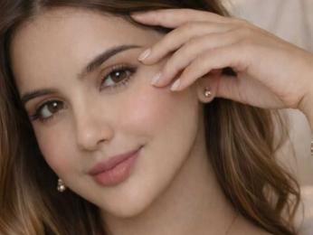 SarahCharms — вебкам-модель онлайн на livejasmin