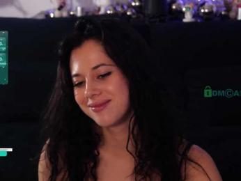 Taanni — вебкам-модель онлайн на bongacams