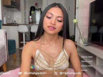 sweet_littleee — вебкам-модель онлайн на chaturbate