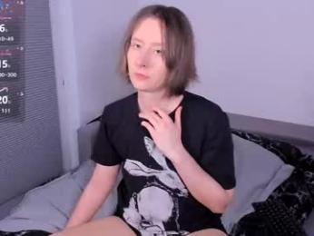 mothkink — вебкам-модель онлайн на chaturbate