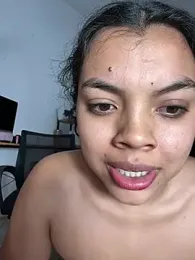 Adri_zu — Stripchat stream photo (Sep 2026)