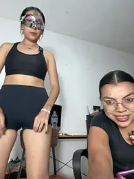 Adri_zu — Stripchat stream photo (Sep 2026)