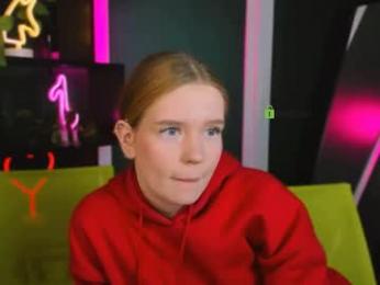 mila_glow — Chaturbate stream photo (Apr 2026)