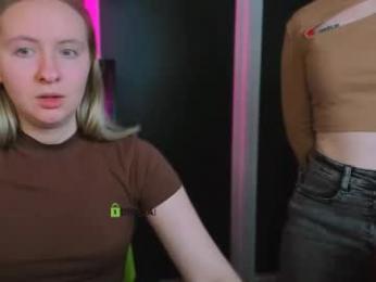 mila_glow — Chaturbate stream photo (Apr 2026)