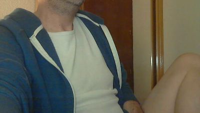 xehon — вебкам-модель онлайн на cam4