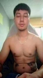 Yungboy — вебкам-модель онлайн на cam4