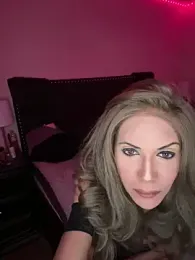 thehottiets — Stripchat stream photo (Mar 2026)