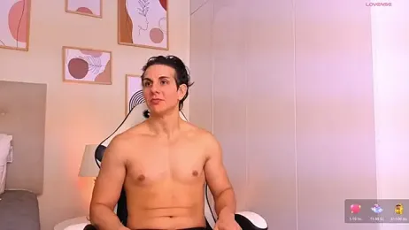 Almiboys — Stripchat stream photo (May 2026)
