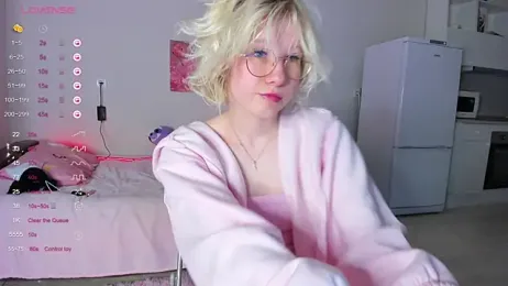 Allettaevee — Stripchat stream photo (Apr 2026)