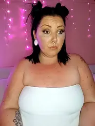 CurvyBonnie_XO — stripchat
