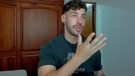 Guyinthemountain — Stripchat stream photo (May 2026)