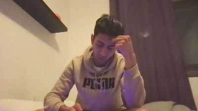 Vitruvio30 — вебкам-модель онлайн на cam4